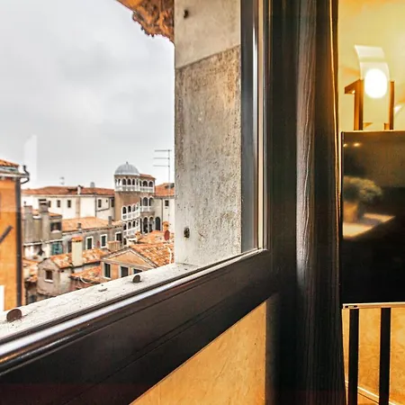 Regina Palace Charming View R&r