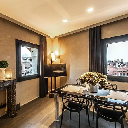 Regina Palace Charming View R&r Apartman *
