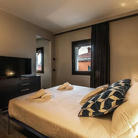 Regina Palace Charming View R&r Apartman *